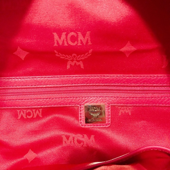 MCM limited Stark Stud Backpack gold silver red - Picture 6 of 7